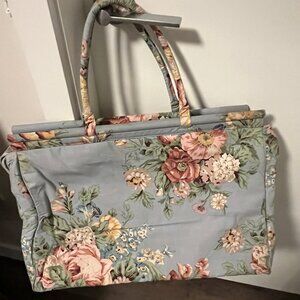 Ta Tong Flower Tote Bag